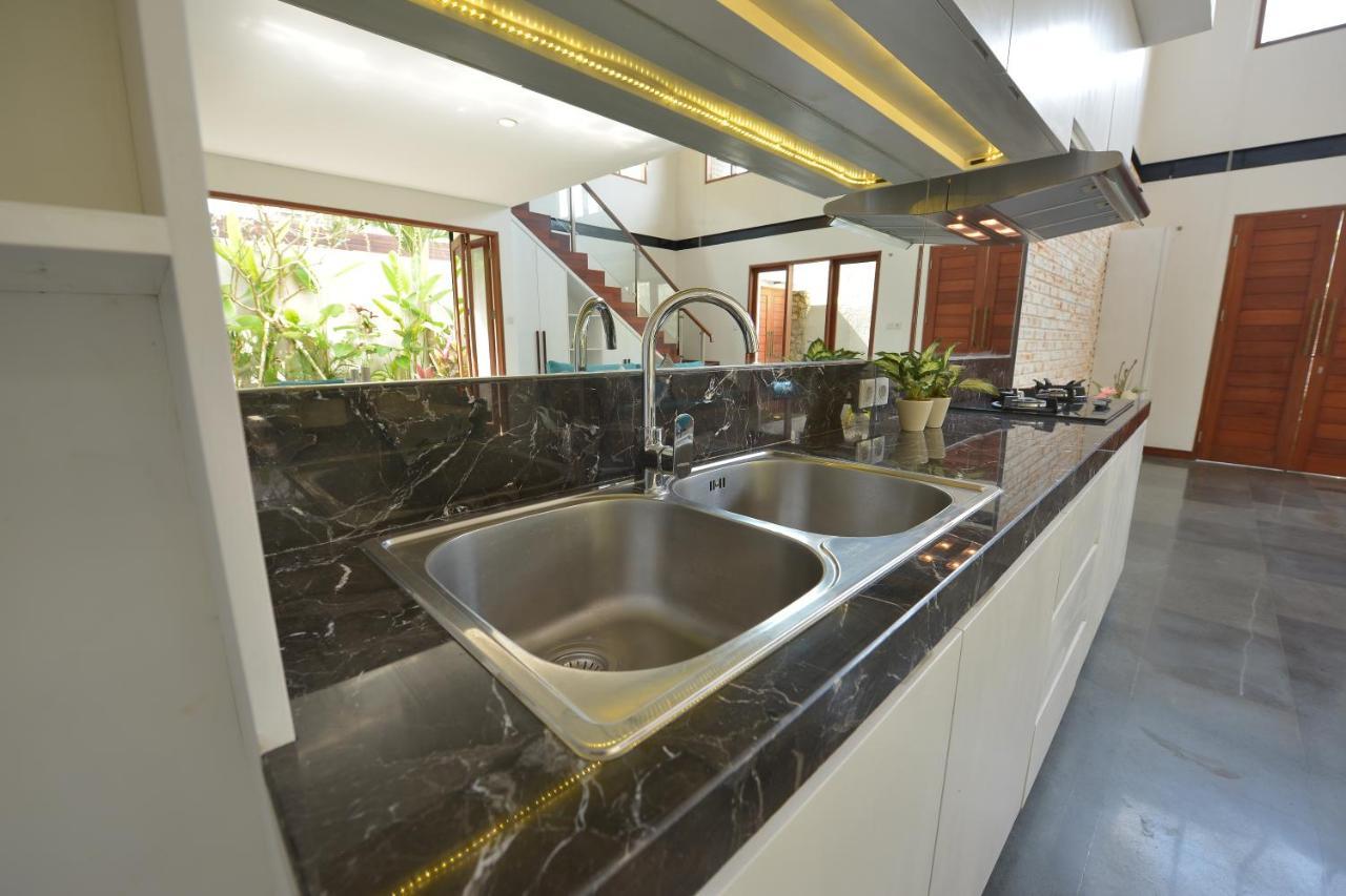 Ombak Villa Cemagi タナロット エクステリア 写真